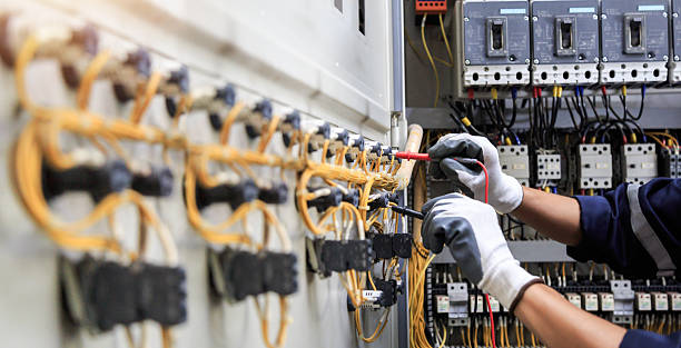 Professional Electrician technician working in Hollins, VA